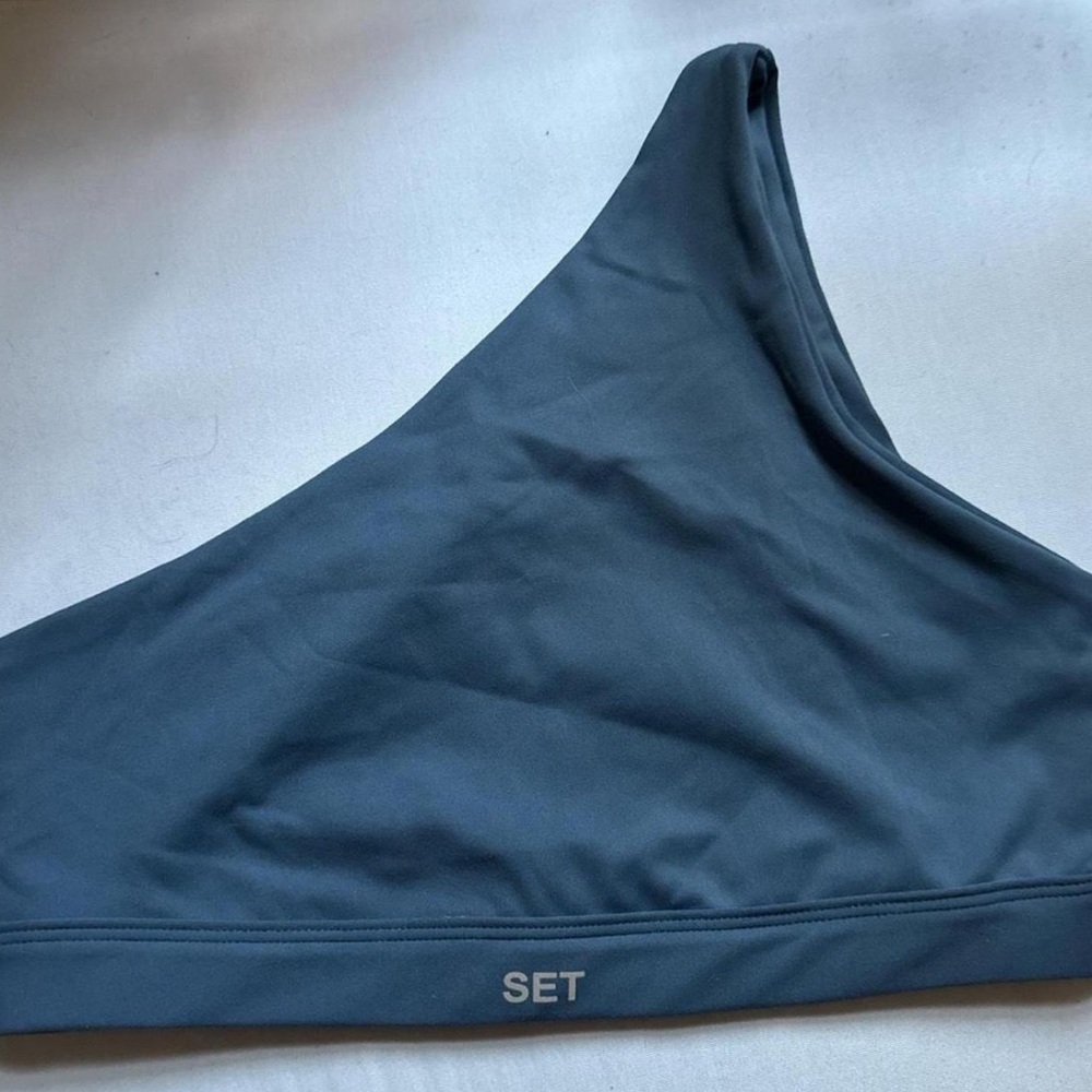 Set Active One-Shoulder Sports Bra